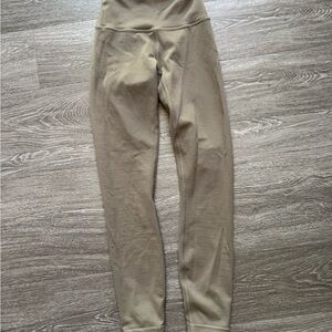 Lululemon Contour Fit Wunder Under 25”